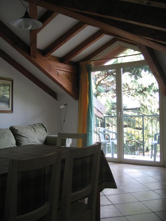 Green Village Accommodations Colico Room photo